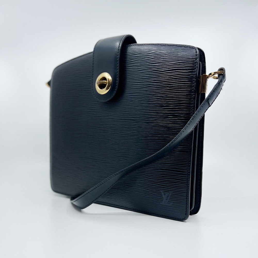 Louis Vuitton Black Epi Leather Capucines Shoulder Bag